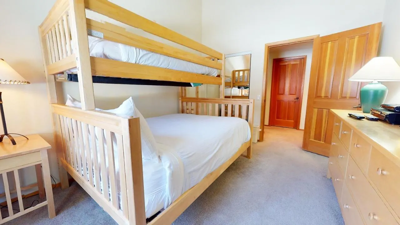Vila Snowcreek V #933 Townhouse Mammoth Lakes 0*,  USA